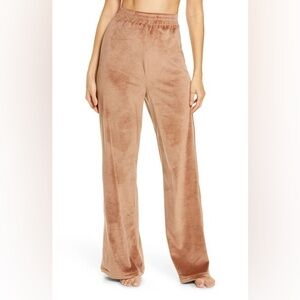 NWT Skims Velour Wide Skims Leg Pants